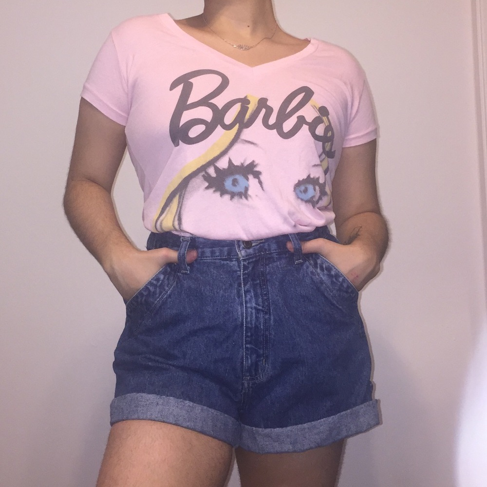 90’S BARBIE V-NECK SHIRT
